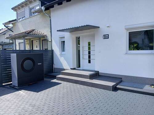 Foto - Haus zum Kaufen in Klein-Winternheim 775.000,00 € 176 m²