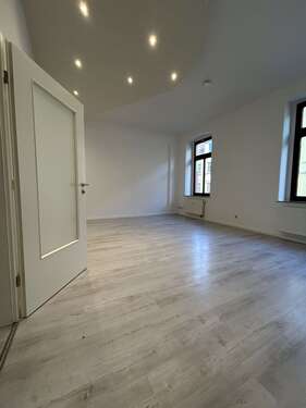 Foto - Wohnung zum Mieten in Zwickau 399,00 € 75.3 m²