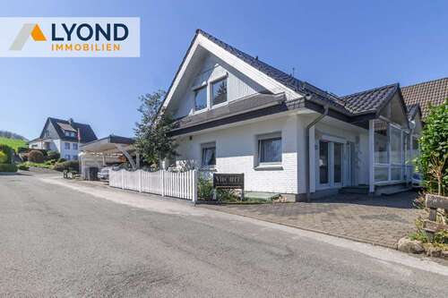 Foto - Haus zum Kaufen in Meinerzhagen 485.000,00 € 280 m²