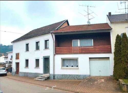 Foto - Haus zum Kaufen in Beckingen 299.000,00 € 385 m²