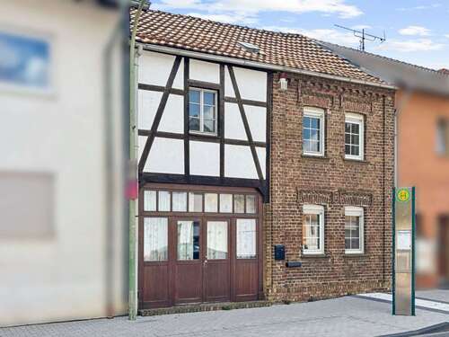 Foto - Haus zum Kaufen in Zülpich 160.000,00 € 121.18 m²