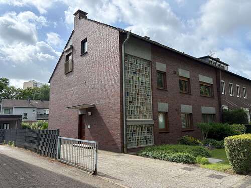 Foto - Haus zum Kaufen in Duisburg 318.000,00 € 226 m²