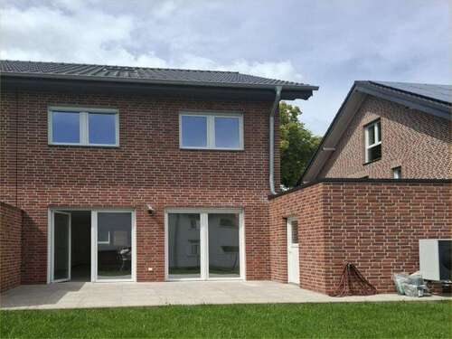 Foto - Haus zum Kaufen in Herzogenrath 489.000,00 € 148 m²