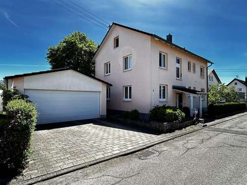 Foto - Haus zum Kaufen in Kolbingen 350.000,00 € 192 m²