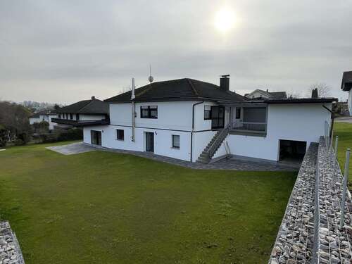 Foto - Haus zum Kaufen in Windorf Rathsmannsdorf 599.000,00 € 298 m²