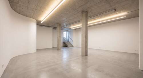 Foto - Büro in Weinstadt 1.000,00 € 160 m²