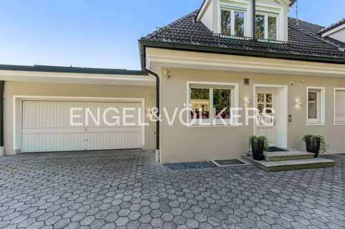 Foto - Haus zum Kaufen in Grünwald 2.790.000,00 € 200 m²