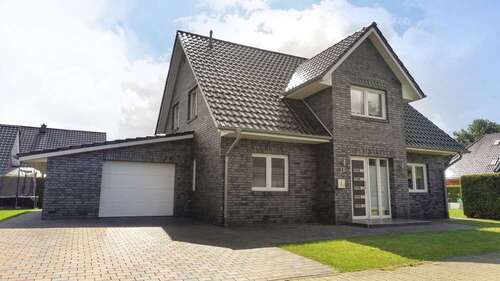 Foto - Haus zum Kaufen in Werlte Wehm 369.000,00 € 146.34 m²