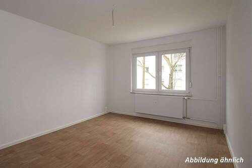Foto - Wohnung zum Mieten in Halle (Saale) 227,65 € 24.21 m²