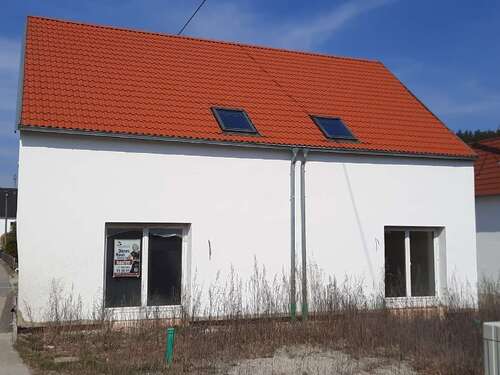 Foto - Haus zum Kaufen in Aichen 330.000,00 € 200 m²