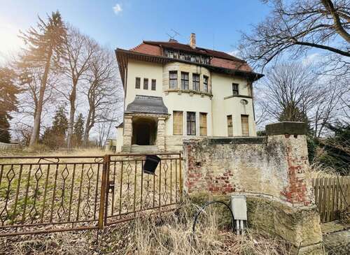 Foto - Haus zum Kaufen in Ebersbach-Neugersdorf 125.000,00 € 550 m²