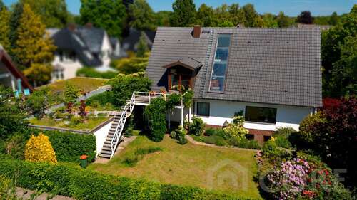 Foto - Haus zum Kaufen in Hamburg Sasel 998.000,00 € 239 m²