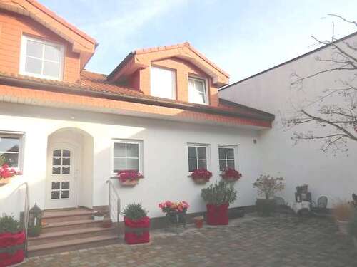 Foto - Haus zum Mieten in Mörfelden-Walldorf 1.980,00 € 129 m²