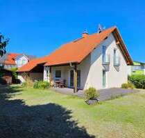 Haus zum Kaufen in Weitramsdorf 385.000,00 € 112.08 m²