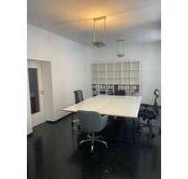 Büro in München 430,00 € 4 m² - 430,00&nbsp;EUR Kaltmiete, ca.&nbsp; 4,00&nbsp;m&sup2; in München (PLZ: 80469)