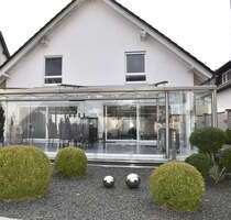 Haus zum Kaufen in Bergisch Gladbach Lustheide 1.095.000,00 € 189.36 m² - Bergisch Gladbach / Lustheide