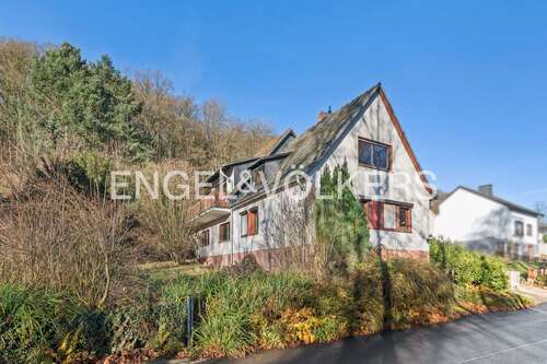 Foto - Haus zum Kaufen in Wachtberg-Niederbachem 345.000,00 € 116 m²