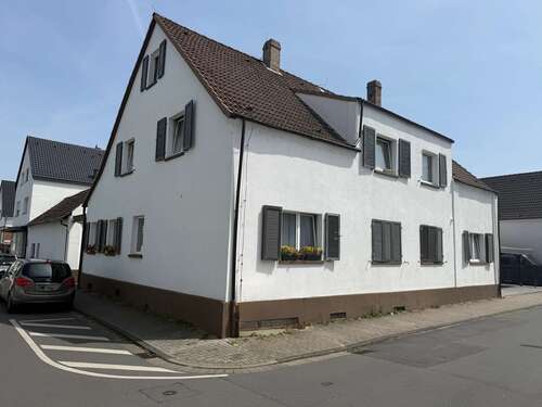 Foto - Haus zum Kaufen in Griesheim 799.000,00 € 318 m²