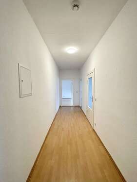 Foto - Wohnung zum Mieten in Bitterfeld-Wolfen OT Bitterfeld 491,40 € 72.8 m²