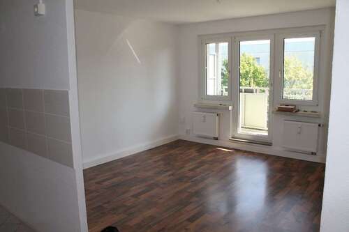 Foto - Wohnung zum Mieten in Chemnitz 300,00 € 57.07 m²