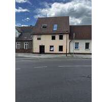 Haus zum Kaufen in Doberlug-Kirchhain 140.000,00 € 110 m²