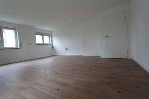 Foto - Wohnung zum Mieten in Glauchau Reinholdshain 880,00 € 129.68 m²