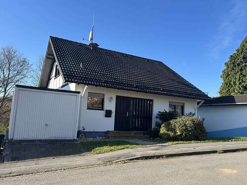 Foto - Haus zum Kaufen in Bergisch Gladbach 415.000,00 € 188 m²