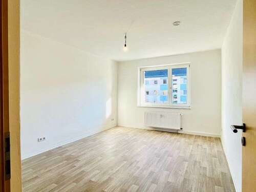 Foto - Wohnung zum Mieten in Freital 317,80 € 55.27 m²