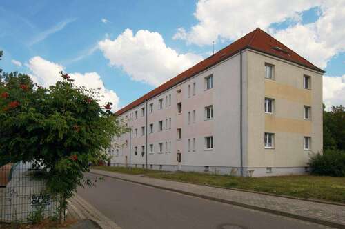 Foto - Wohnung zum Mieten in Markranstädt 653,00 € 81.62 m²