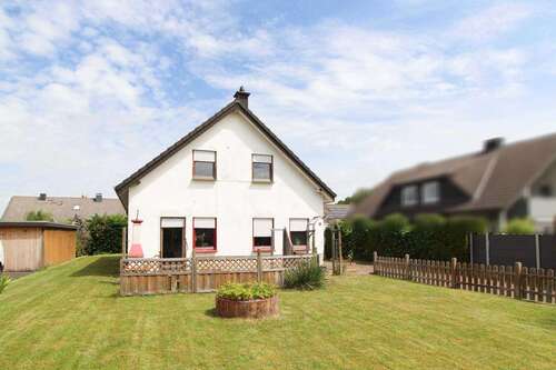 Foto - Haus zum Kaufen in Oerlinghausen 320.000,00 € 110.48 m²