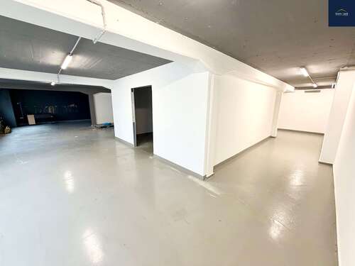 Foto - Halle in Ditzingen 2.093,31 € 334.4 m²