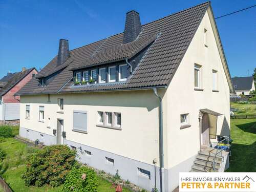 Foto - Haus zum Kaufen in Argenthal 439.000,00 € 239 m²