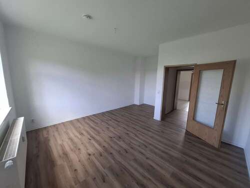 Foto - Wohnung zum Mieten in Naumburg 300,00 € 37.37 m²