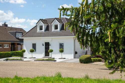 Foto - Haus zum Kaufen in Emmerich 585.000,00 € 177 m²