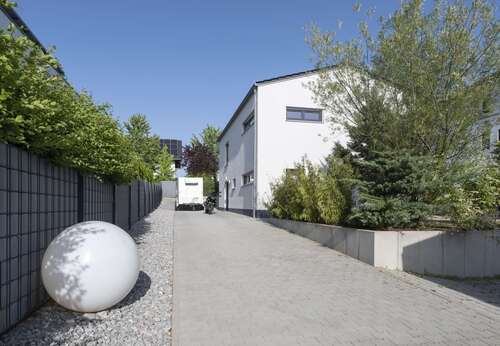 Foto - Haus zum Kaufen in Zorneding 2.490.000,00 € 176 m²