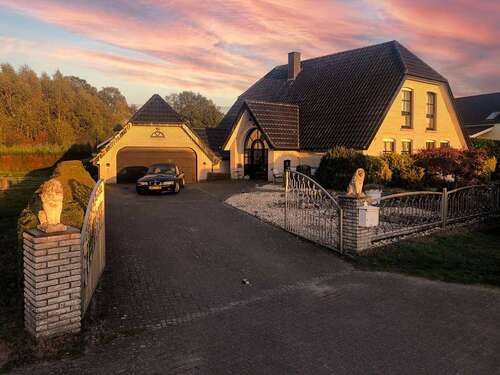 Foto - Haus zum Kaufen in Neuenhaus Veldhausen 495.000,00 € 234 m²