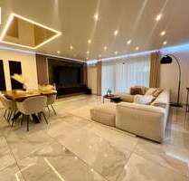 Haus zum Kaufen in Solingen 780.000,00 € 195 m²