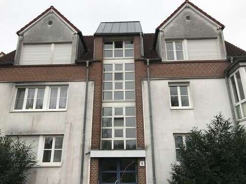 Foto - Wohnung zum Mieten in Halle 490,00 € 65.06 m²