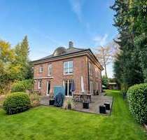 Haus zum Kaufen in Hamburg 2.490.000,00 € 250 m²