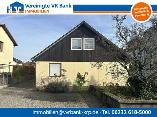 Foto - Haus zum Kaufen in Ketsch 365.000,00 € 154 m²