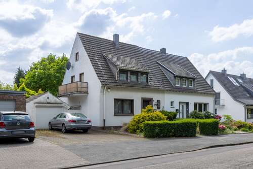 Foto - Haus zum Kaufen in Grevenbroich 449.000,00 € 120 m²