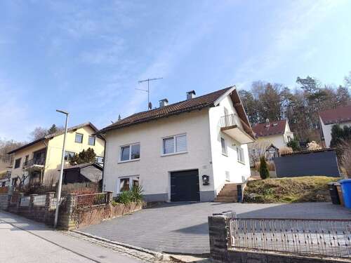 Foto - Haus zum Kaufen in Deggendorf Seebach 215.000,00 € 125 m²