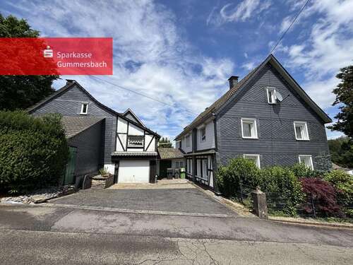 Foto - Haus zum Kaufen in Wiehl 299.000,00 € 312 m²