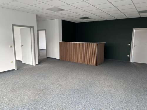 Foto - Büro in Gondelsheim 1.910,00 € 175.53 m²
