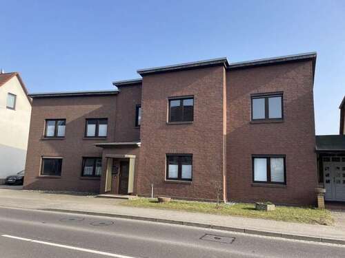 Foto - Haus zum Kaufen in Goldberg 168.000,00 € 215 m²