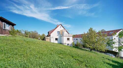Foto - Haus zum Kaufen in Neuhausen auf den Fildern 890.000,00 € 767.8 m²