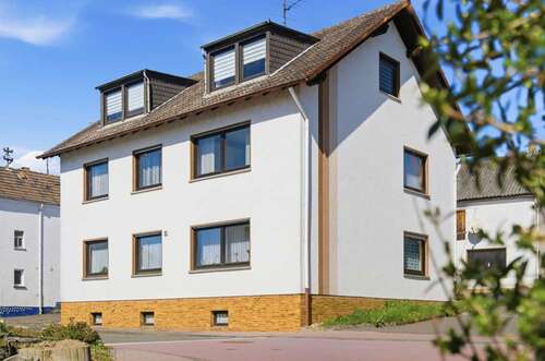 Foto - Haus zum Kaufen in Gemmerich 215.000,00 € 216 m²