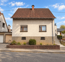 Haus zum Kaufen in Heusweiler 174.000,00 € 160 m²