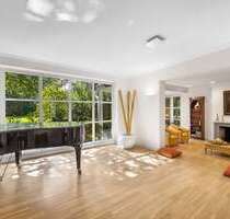 Haus zum Kaufen in Neuss 1.950.000,00 € 325 m²