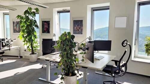 Foto - Büro in Jena 2.000,00 € 171 m² - 2.000,00 EUR Kaltmiete, ca.  171,00 m²
